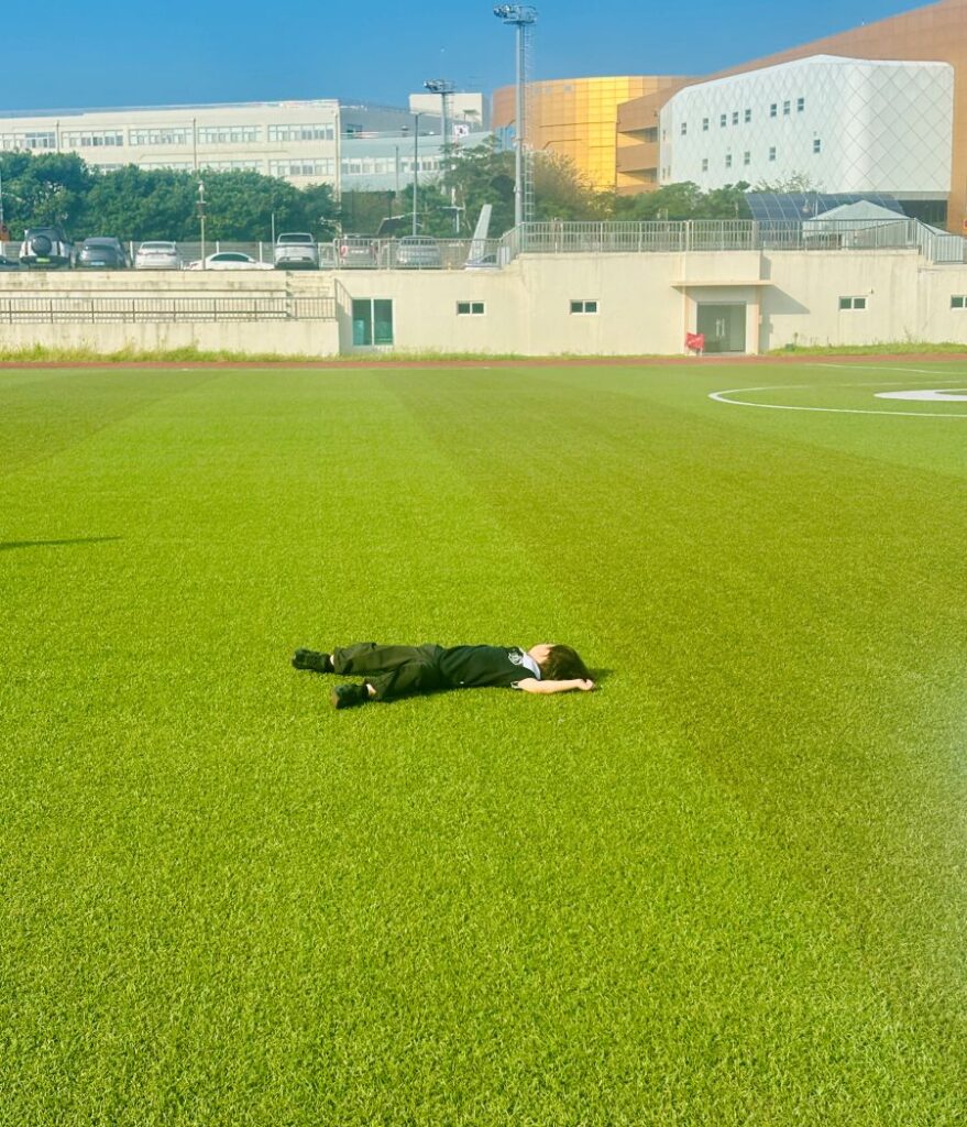 long holiday (3) 0